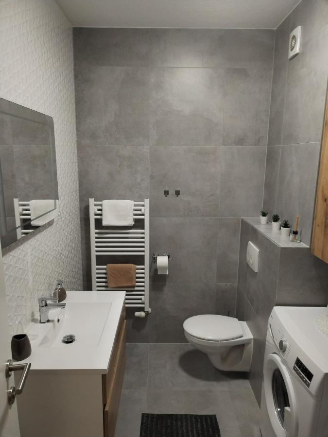 Ðakovo Studio Apartman Implex 아파트 외부 사진